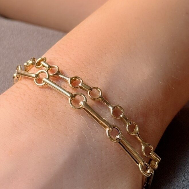 Bar link bracelet