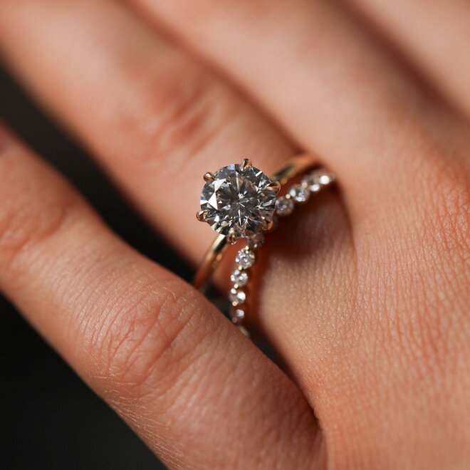 Diamond curve band - petite