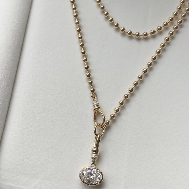 LAB Oval enhancer pendant and beaded necklace set