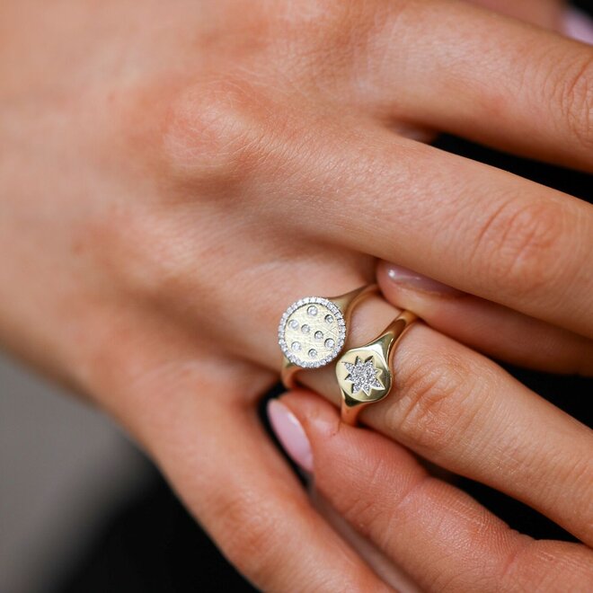 Diamond halo signet ring