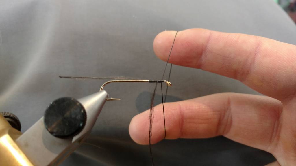 Thursday Night Fly Tying...How to Whip Finish with tool and by hand