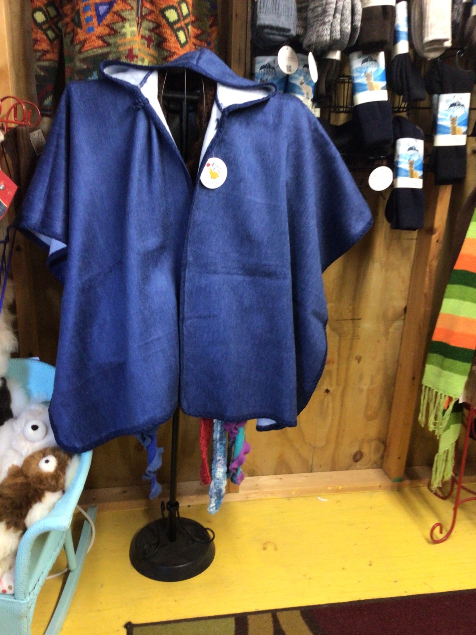 Funky Alpaca Alpaca Cape w Hood Black