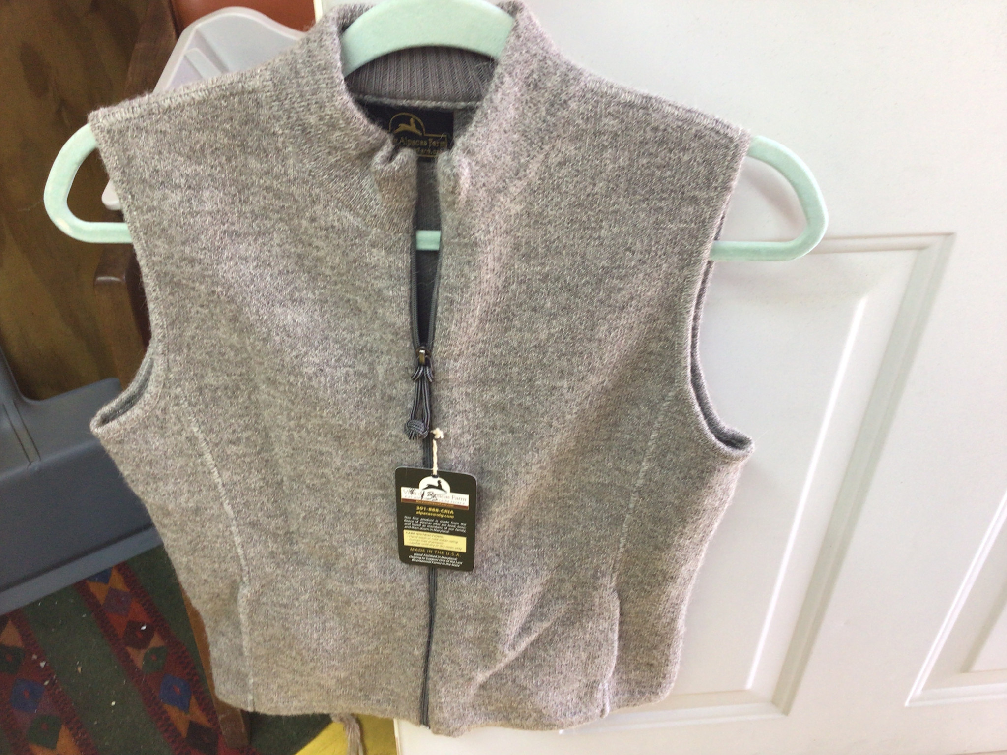 Villa de Alpaca Alpaca Vest, Gray Women’sSmall