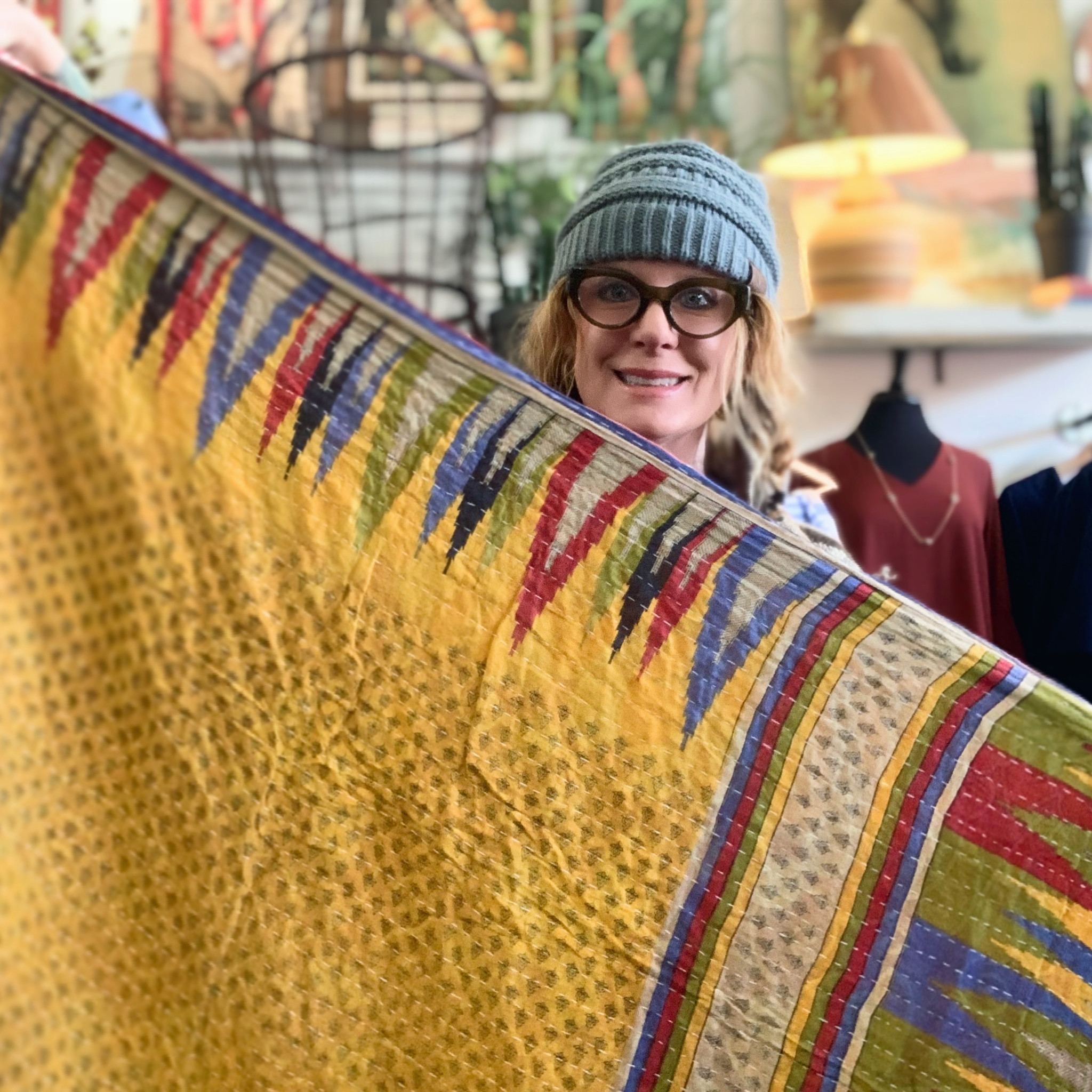What is a sari blanket??