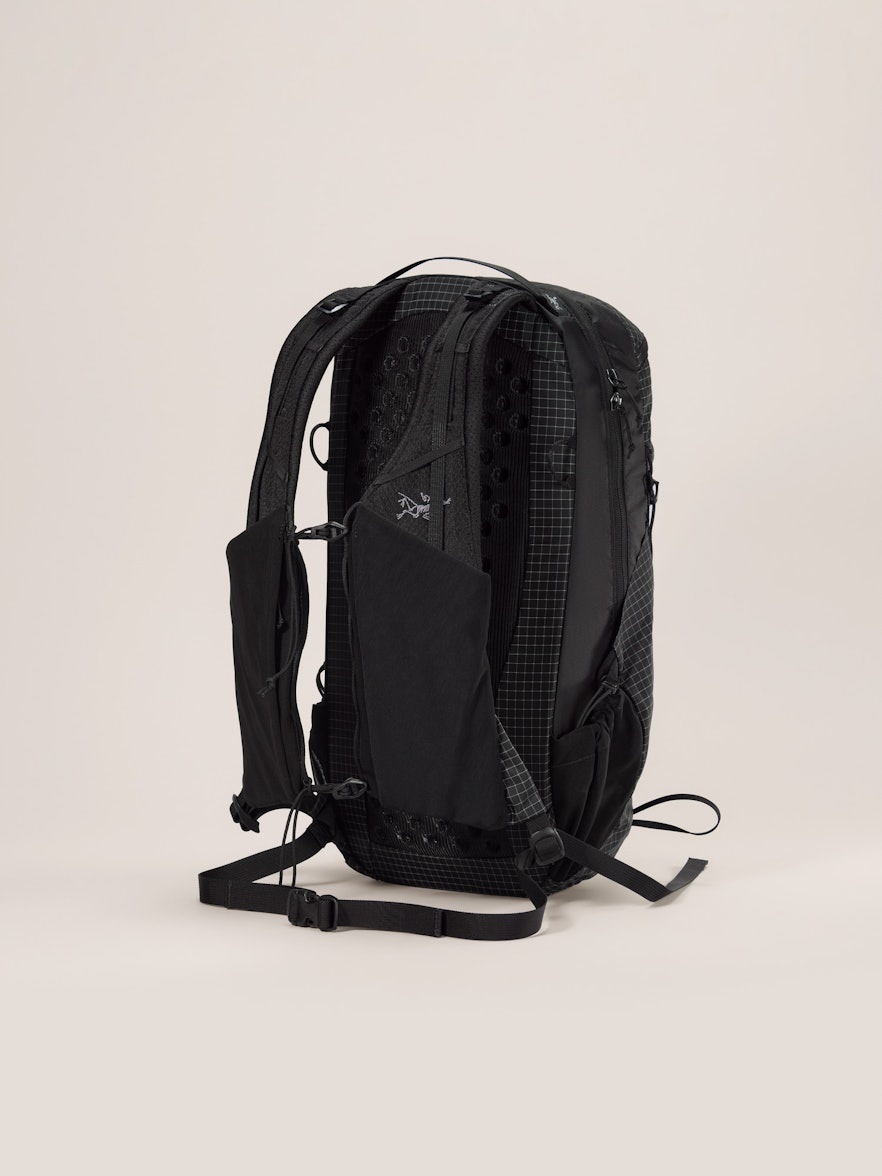 Arcteryx Aerios 18 Pack Black Regular