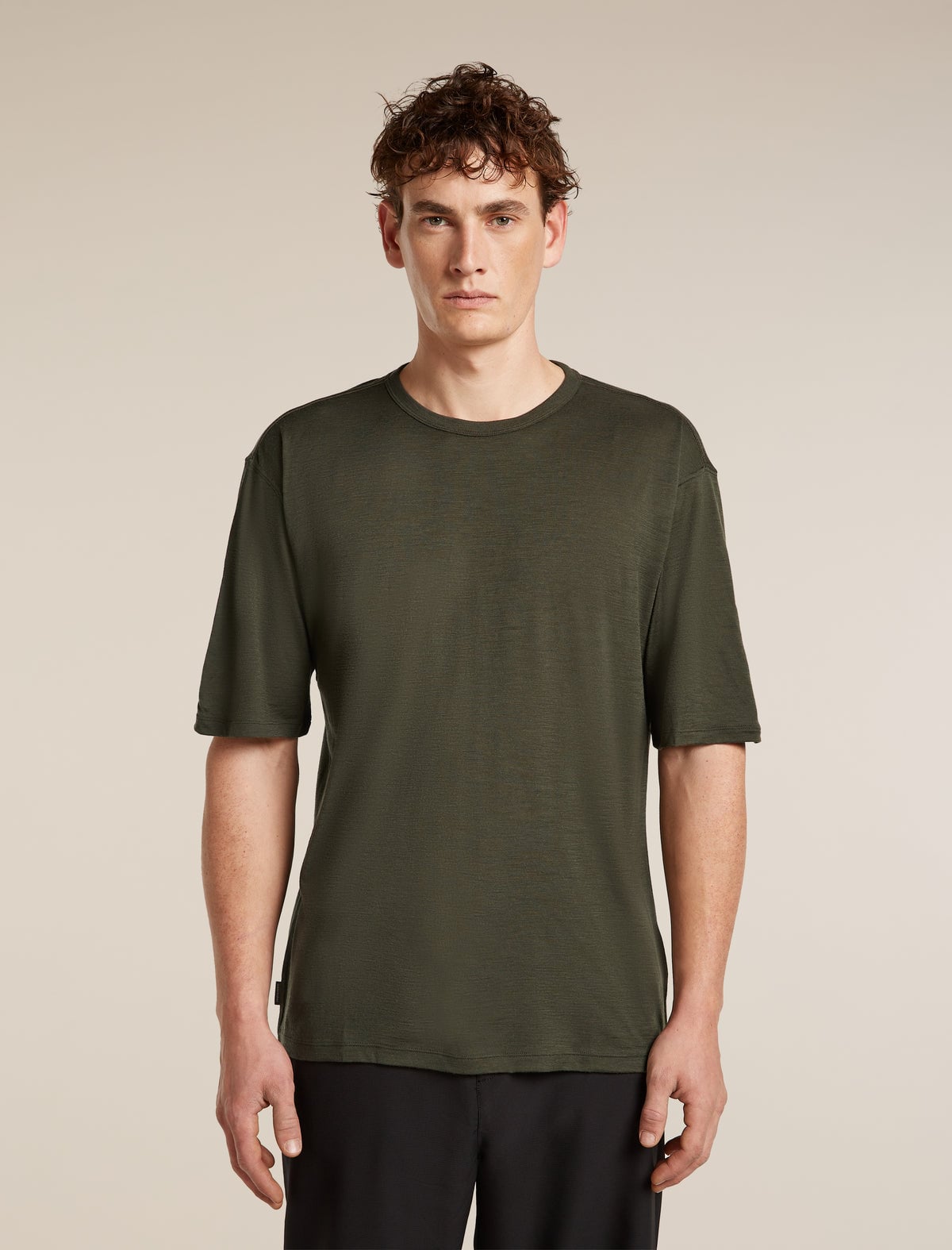 Icebreaker Men's 150 Tech Lite Relaxed Short Sleeve
