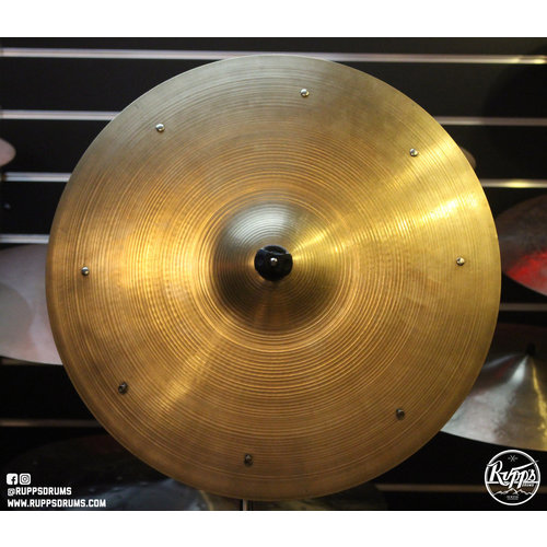 Zildjian Vintage Zildjian 1950s 18" Sizzle Cymbal Zildjian Vintage Zildjian 1950s 18" Sizzle Cymbal