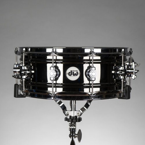 DW Used DW Design Series 5.5x14" Black Nickel over Brass Snare Drum DW Used DW Design Series 5.5x14" Black Nickel over Brass Snare Drum