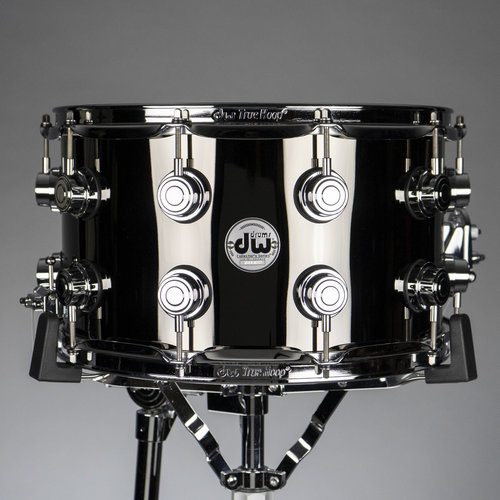 DW DW Collector's Black Nickel Over Brass 8"x14" Snare Drum (B-Stock) DW DW Collector's Black Nickel Over Brass 8"x14" Snare Drum (B-Stock)
