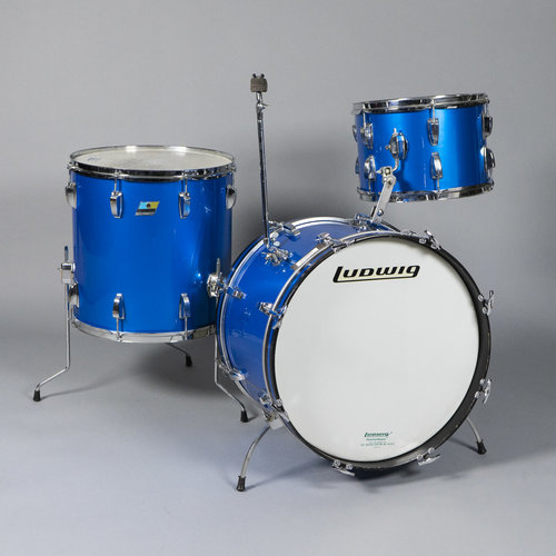 Ludwig Vintage Ludwig Mid 70's Super Classic 3pc Shell Pack in Blue Silk Ludwig Vintage Ludwig Mid 70's Super Classic 3pc Shell Pack in Blue Silk