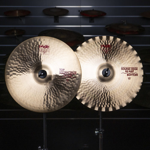 Paiste Used Paiste 15" 2002 Sound Edge Hi Hats Paiste Used Paiste 15" 2002 Sound Edge Hi Hats