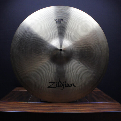 Zildjian Used Zildjian A 20" Medium Ride Zildjian Used Zildjian A 20" Medium Ride