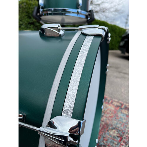 Gretsch Gretsch USA Custom 3pc Shell Pack (Satin Cadillac Green w/Silver Sparkle Inlay)