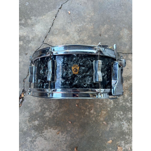 Vintage WFL Late 1950s 5.5x14" Buddy Rich/Super Classic Snare Drum (Black Diamond Pearl) Vintage WFL Late 1950s 5.5x14" Buddy Rich/Super Classic Snare Drum (Black Diamond Pearl)