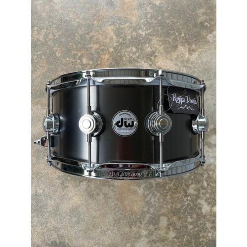 DW Used DW 6.5x14" Collector's Series Black Nickel Over Brass Snare Drum (Satin) DW Used DW 6.5x14" Collector's Series Black Nickel Over Brass Snare Drum (Satin)