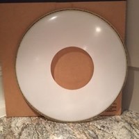 Remo Smooth White Ambassador Bass Drumhead w/Center Hole