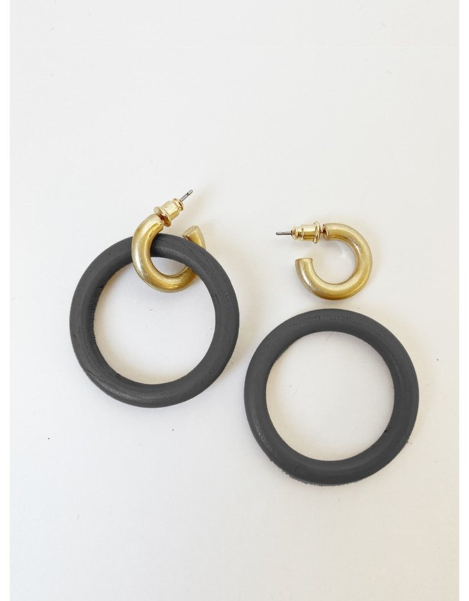 Wooden Ring on Worn Finish Metallic Hoops-black/gold