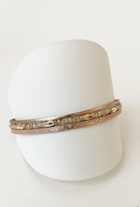 Bracelet multi-rangs avec mini billes de verre et métal nu et or rose