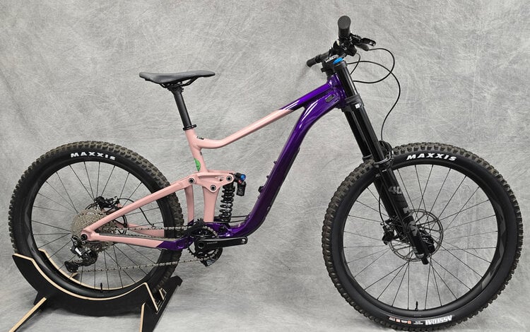 Giant GIANT Reign SX Purple Petra Clay LG  - DEMO