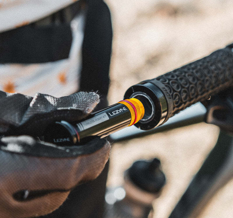Lezyne Lezyne Tubeless Insert Bar-End Mount Tubeless Plug Tool, Black