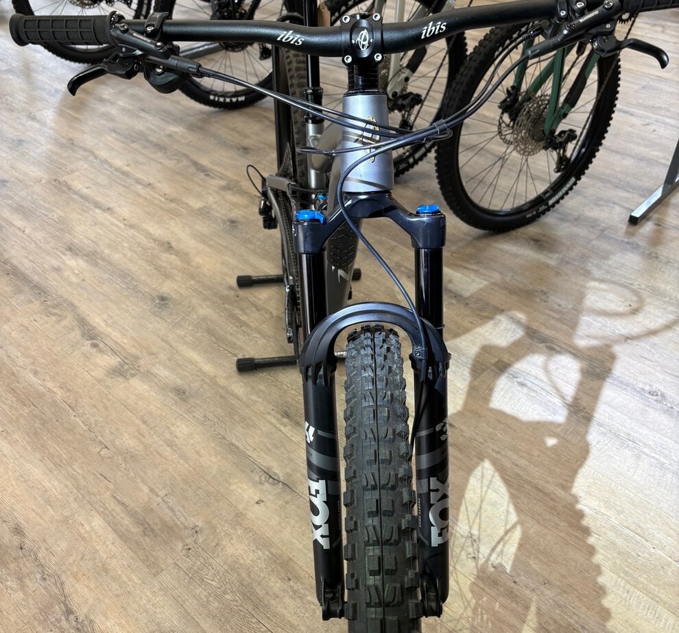 Ibis Pre-Owned Ripley AF Size 2/MD Grey PS DPS Deore 170 Kit, 170mm KS Rage, 40mm BFD, S35 29" AL MS wheelset