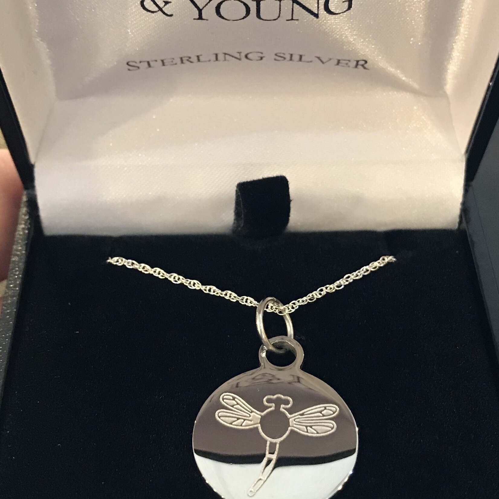 H & Y Necklace: Silver Disc Dragonfly