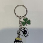 Keyring: White Sheep, Shamrock, Pot of Gold