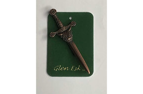 Kilt Pin: Coo Sword, Choc. Bronze