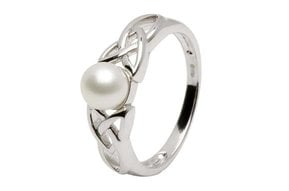 Ring: Trinity Pearl