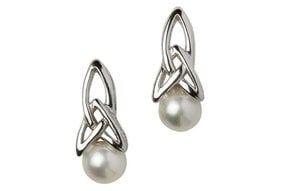 Earrings: Sil Trinity Pearl