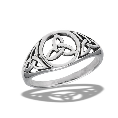 Welman Ring: SS triple triquetras