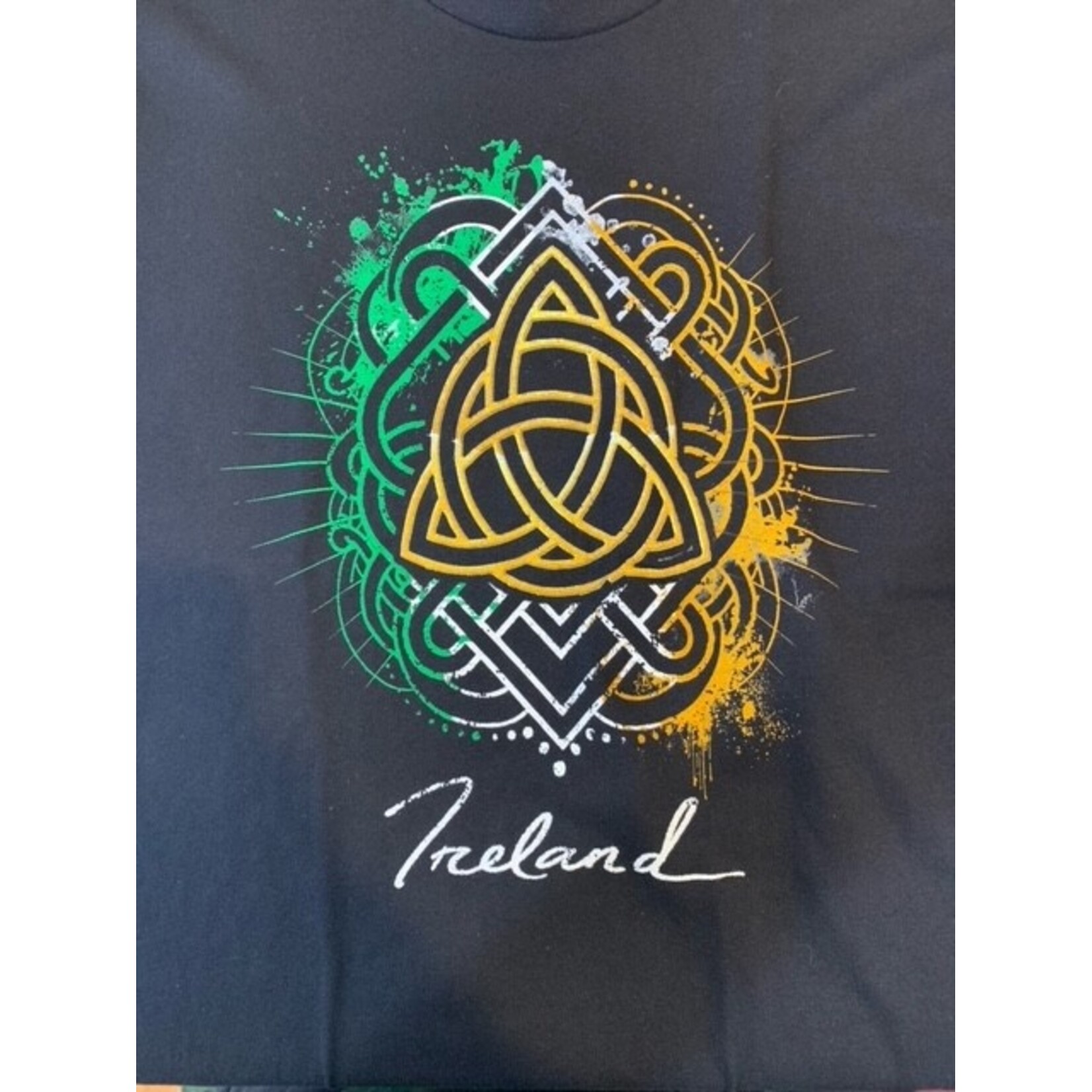 T Shirt: Celtic Trinity