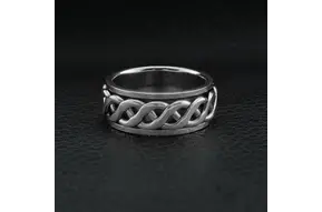 Ring: SS Knot Spinner