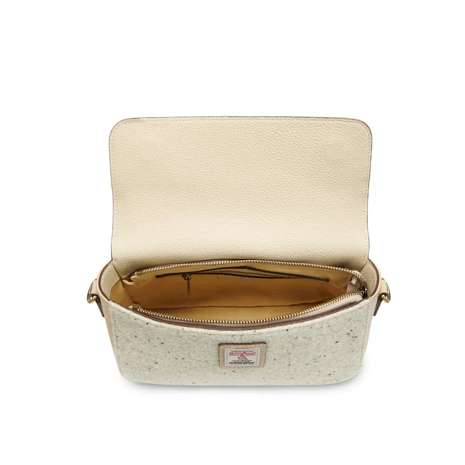 Islander Bag: The Caithness Clutch Cream Plain