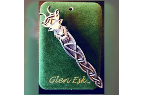 Kilt Pin: Stag Knot