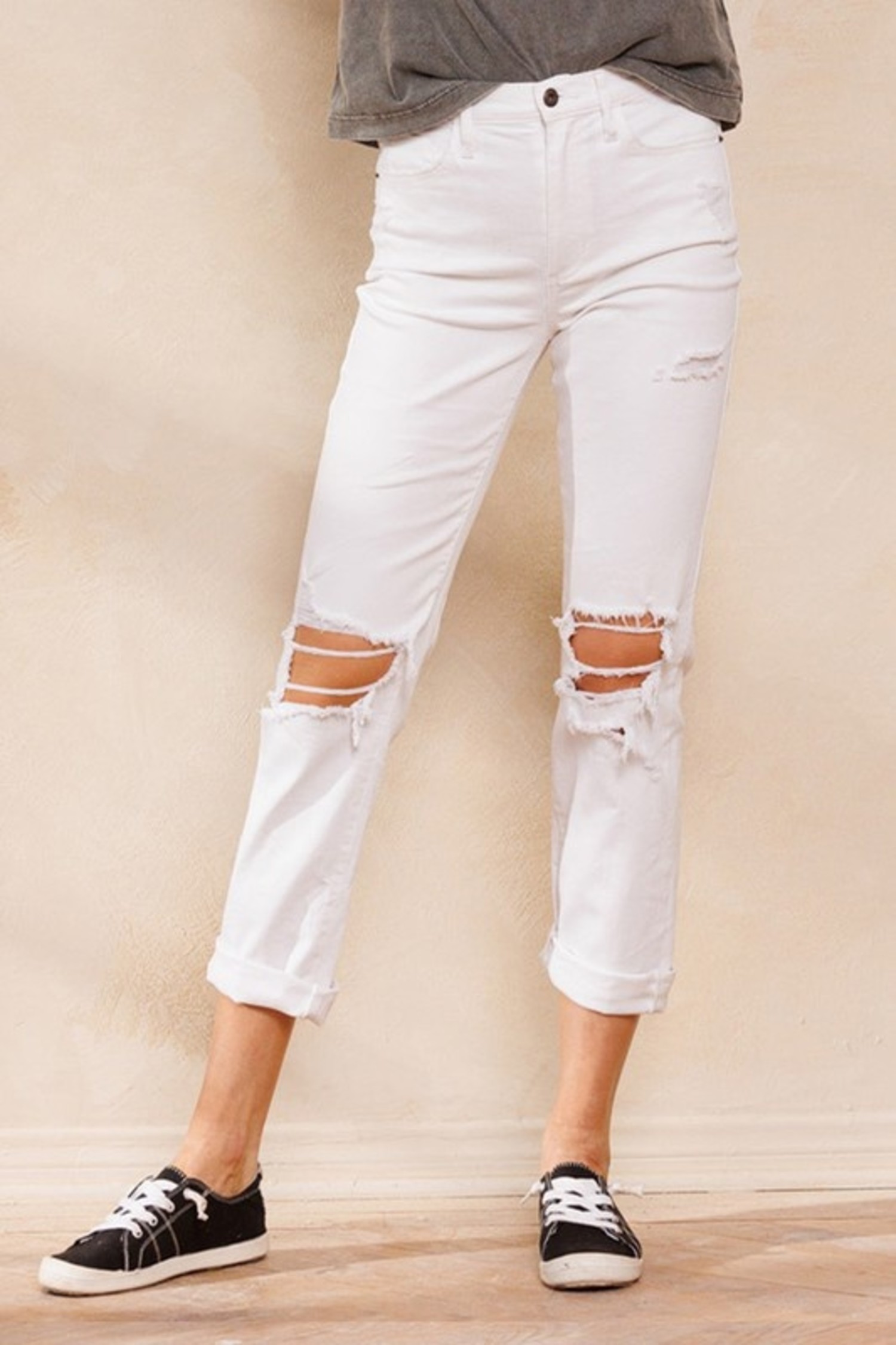 HIGH RISE 90'S SKINNY JEANS w/ DISTRESS - Bling Glamour