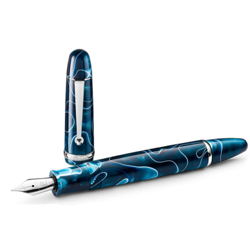 Penlux Penlux Masterpiece Grande Blue Swirl Fountain Pen