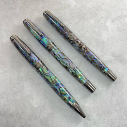 Monteverde Monteverde Limited Edition Invincia Deluxe Abalone Rollerball -