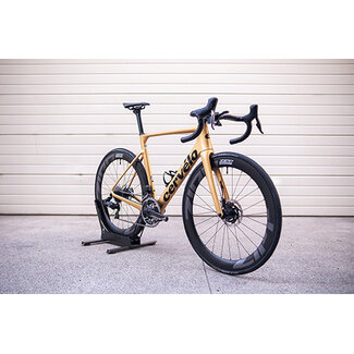 Cervelo C23 Cervelo Soloist SRAM Red AXS w/ Zipp 404 Firecrest - Size 56 - Demo
