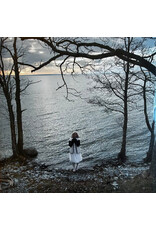 ionnalee / Close Your Eyes
