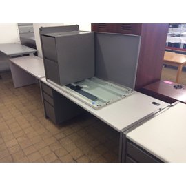30x70x29 1/2” Dk Green L/ped R/return metal desk (4/21/2020)