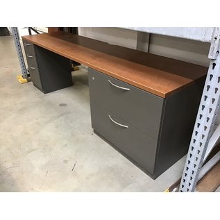 23 1/2x90x28” Wood top metal base dole ped desk (10/21/2020)