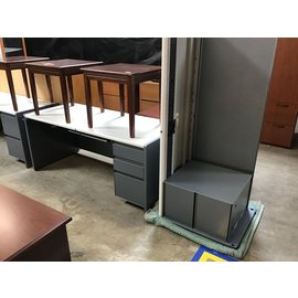 30x70 Gray metal R/ped desk w/69” left return (8/25/21)