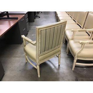 Blonde wood padded seat dining chair w/arms (8/31/21)