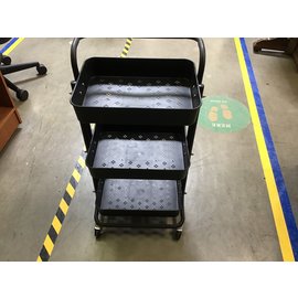 13x17x32” Black 3 drawer cart on castors 05/24/2022)