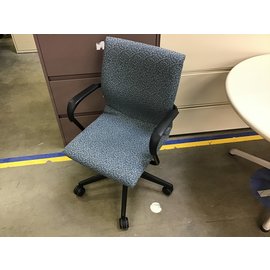 Blue/gray pattern desk chair w/black arms 11/17/22