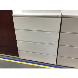 19 1/2x41 1/2x49 1/2” Beige metal 4 drawer lateral file cabinet 9/16/26