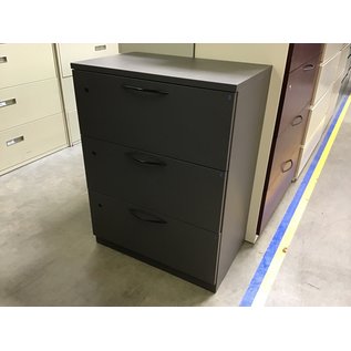 19x30x40” Dk gray metal 3 drawer lateral file cabinet 9/2/26