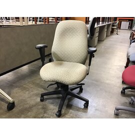 Beige patterned adjustable chair on castors 3/15/24
