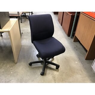 Navy blue padded adjustable desk chair on castors 3/19/24